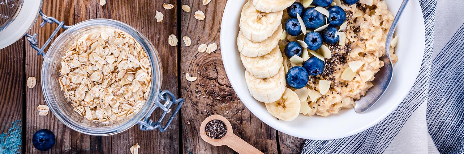 Chia-Haferbrei-mit-Blaubeeren-und-Banane