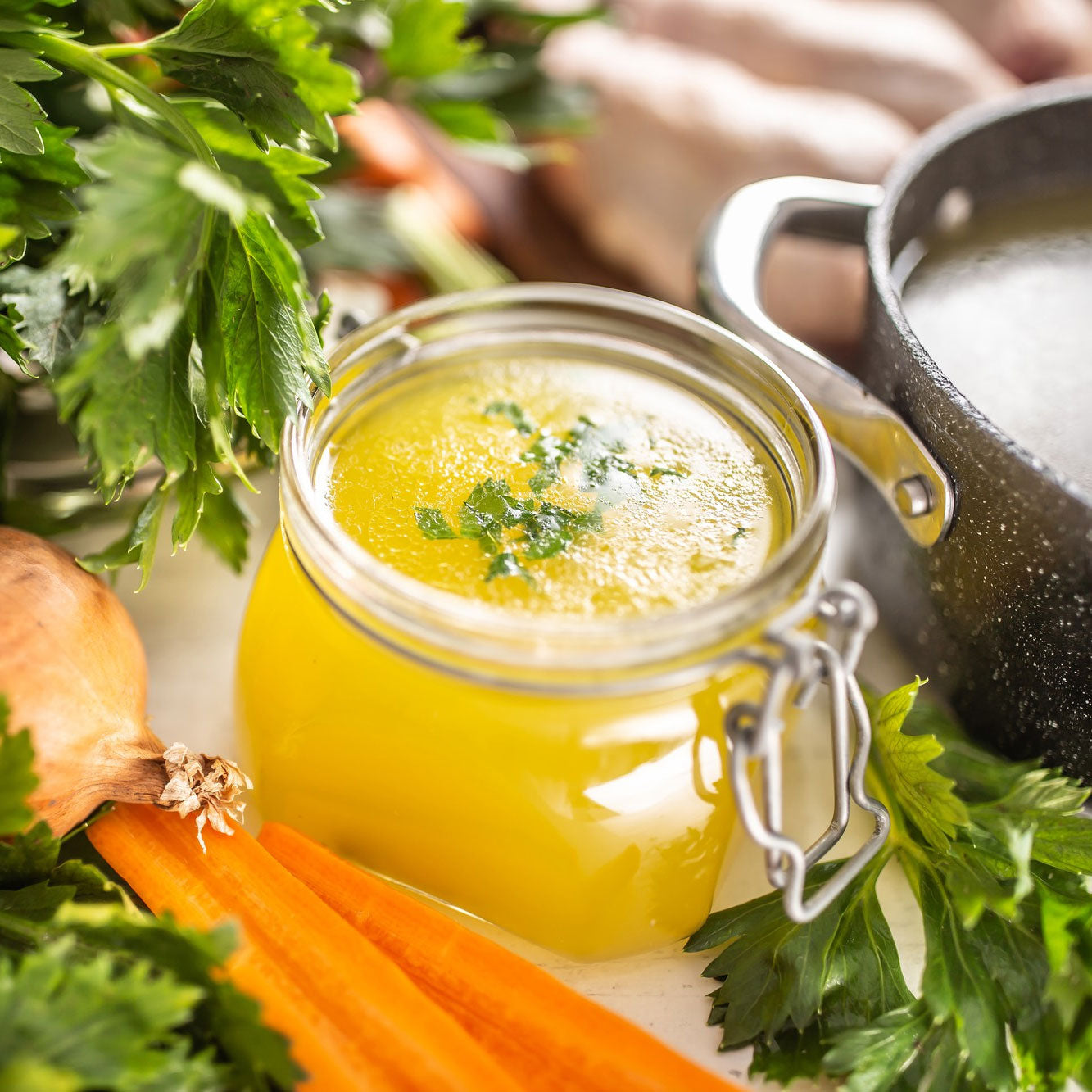 Bio Gemüsebrühe mit 51% Gemüseanteil (225g)